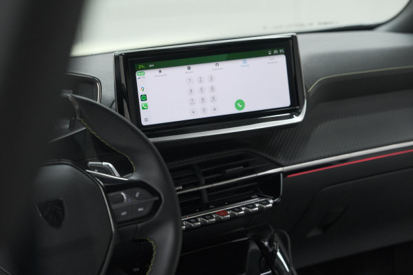 Peugeot 2008 PureTech 130 EAT8 GT | Camera | Apple Carplay | Parkeersensoren | 17 Inch Lichtmetalen Velgen