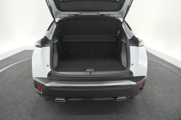 Peugeot 2008 PureTech 130 EAT8 GT | Camera | Apple Carplay | Parkeersensoren | 17 Inch Lichtmetalen Velgen