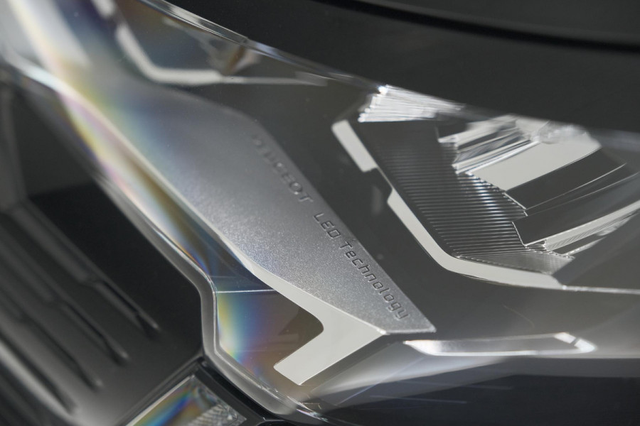 Peugeot 5008 PureTech 130 EAT8 Active Pack Business | 7 Zitplaatsen | Camera | Navigatie | Apple Carplay | Parkeersensoren