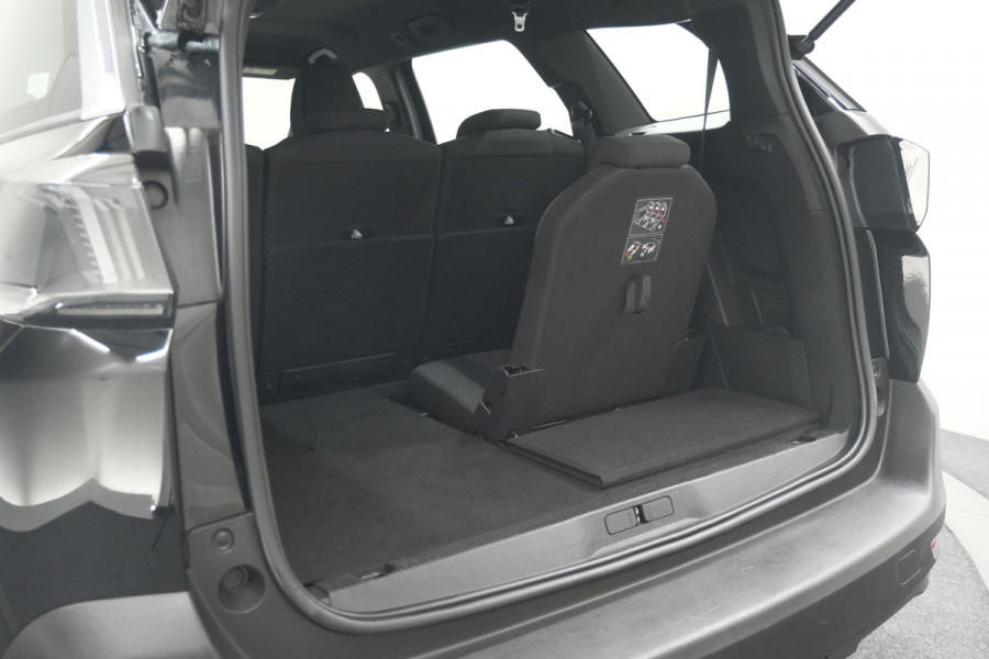 Peugeot 5008 PureTech 130 EAT8 Active Pack Business | 7 Zitplaatsen | Camera | Navigatie | Apple Carplay | Parkeersensoren
