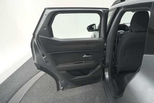 Dacia Duster TCe 130 mild hybrid Expression | Camera | Stoelverwarming | Apple Carplay | Navigatie