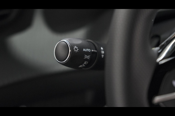 Peugeot 2008 PureTech 130 EAT8 GT | Trekhaak | 360 Camera | Adaptieve Cruise Control | Apple Carplay