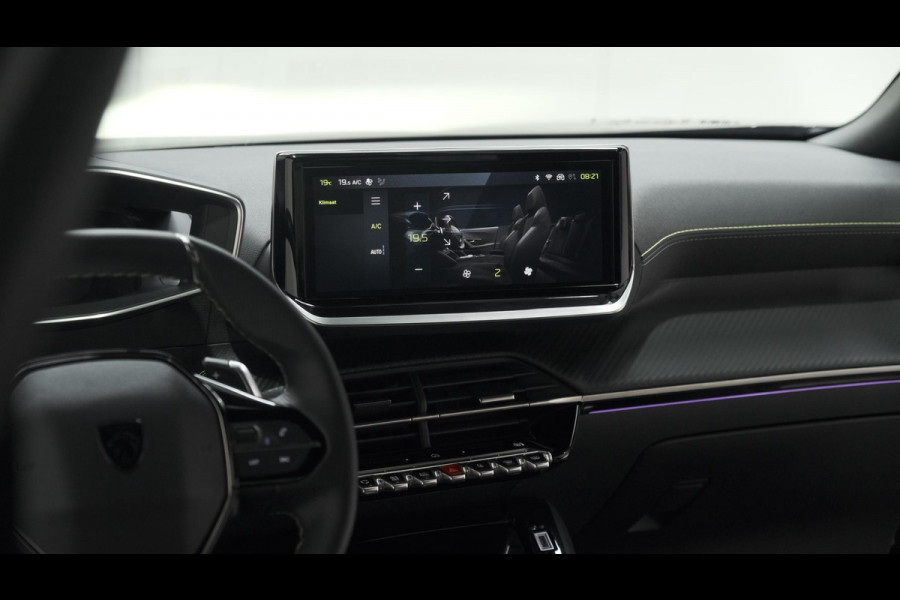 Peugeot 2008 PureTech 130 EAT8 GT | Trekhaak | 360 Camera | Adaptieve Cruise Control | Apple Carplay