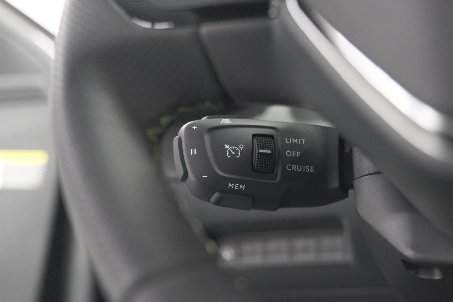 Peugeot 2008 Hybrid 145 e-DCS6 GT | 360 Camera | Adaptieve Cruise Control | Navigatie | Dodehoekdetectie