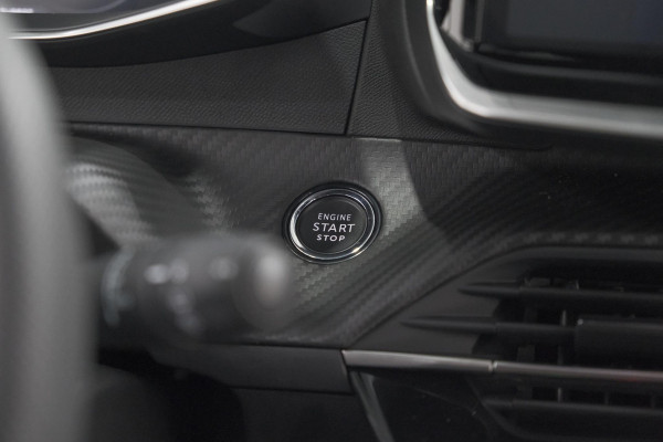 Peugeot 2008 Hybrid 145 e-DCS6 GT | 360 Camera | Adaptieve Cruise Control | Navigatie | Dodehoekdetectie