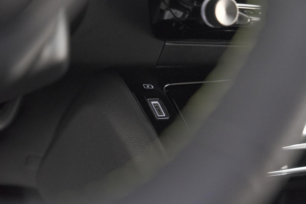 Peugeot 2008 Hybrid 145 e-DCS6 GT | 360 Camera | Adaptieve Cruise Control | Navigatie | Dodehoekdetectie