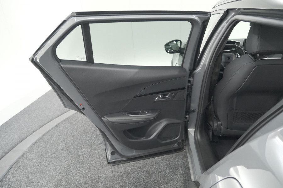 Peugeot 2008 Hybrid 145 e-DCS6 GT | 360 Camera | Adaptieve Cruise Control | Navigatie | Dodehoekdetectie