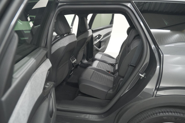 Peugeot 5008 1.2 Hybrid 136 e-DCS6 Allure | 7 Zitplaatsen | Camera | Stoelverwarming | Navigatie