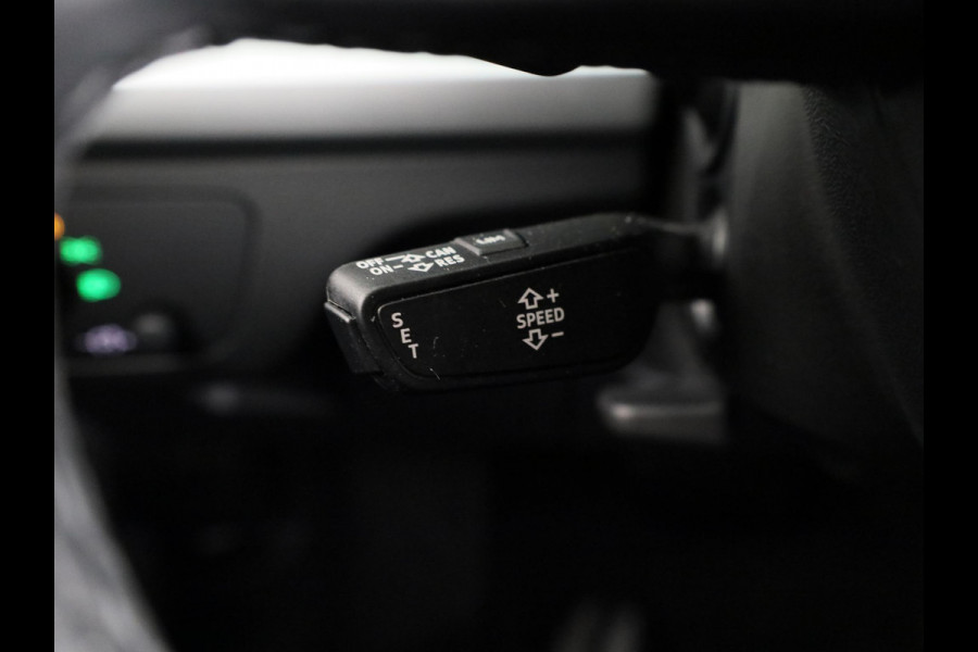 Audi Q5 Sportback 50 TFSI e S edition 299pk | Navigatie | Trekhaak | Parkeercamera | Stoelverwarming | Lichtmetalen velgen