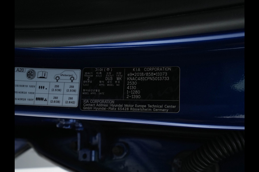 Kia Ev6 GT-Line AWD 77.4 kWh [ 3-Fase ] {SOH-100%} (INCL.BTW) Aut. *PANO | HEAD-UP | LEATHER-ALCANTARA | ADAPTIVE-CRUISE | DIGI-COCKPIT | MERIDIAN-AUDIO | MEMORY-PACK | FULL-LED | KEYLESS | TOP-VIEW | DAB | BLIND-SPOT | NAVI-FULLMAP | PRIVACY