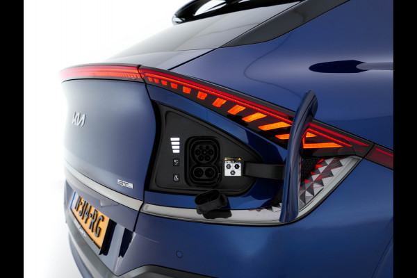 Kia Ev6 GT-Line AWD 77.4 kWh [ 3-Fase ] {SOH-100%} (INCL.BTW) Aut. *PANO | HEAD-UP | LEATHER-ALCANTARA | ADAPTIVE-CRUISE | DIGI-COCKPIT | MERIDIAN-AUDIO | MEMORY-PACK | FULL-LED | KEYLESS | TOP-VIEW | DAB | BLIND-SPOT | NAVI-FULLMAP | PRIVACY
