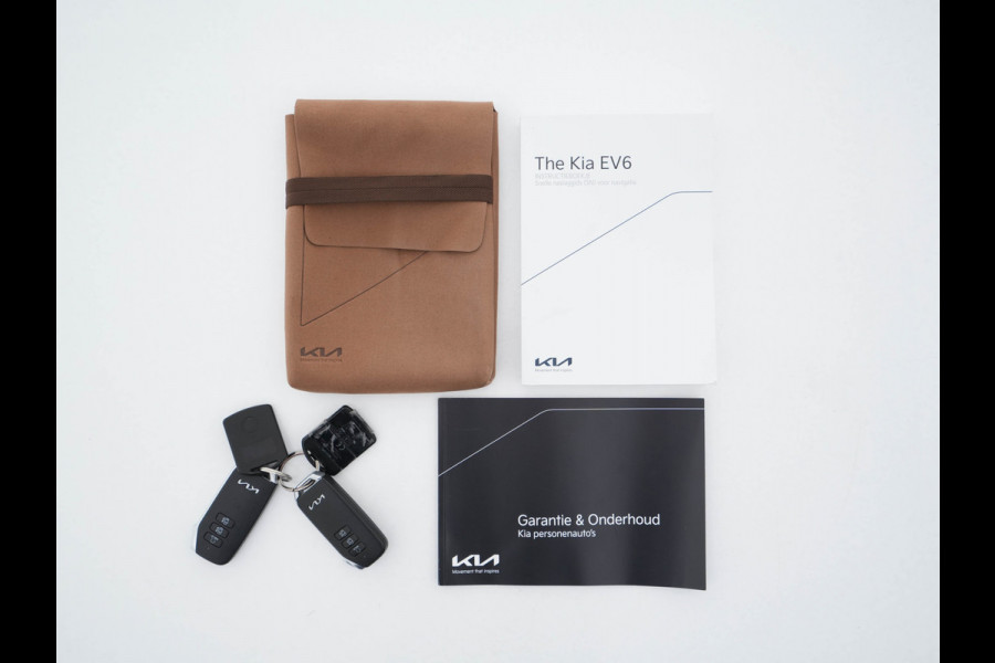 Kia Ev6 GT-Line AWD 77.4 kWh [ 3-Fase ] {SOH-100%} (INCL.BTW) Aut. *PANO | HEAD-UP | LEATHER-ALCANTARA | ADAPTIVE-CRUISE | DIGI-COCKPIT | MERIDIAN-AUDIO | MEMORY-PACK | FULL-LED | KEYLESS | TOP-VIEW | DAB | BLIND-SPOT | NAVI-FULLMAP | PRIVACY