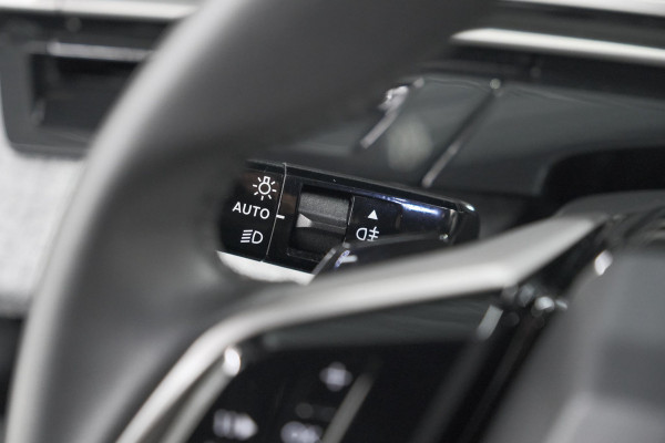 Peugeot 3008 1.2 Hybrid 136 e-DSC6 Allure | Camera | Stoelverwarming | Navigatie | Apple Carplay