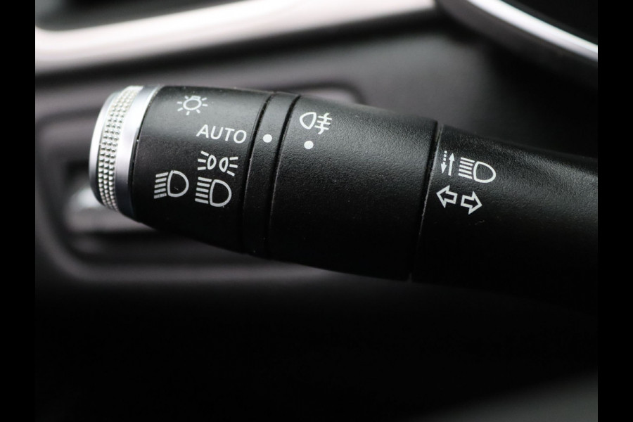 Renault Captur 100pk TCe Intens Cruise | Climate | Carplay | Parkeersens. achter