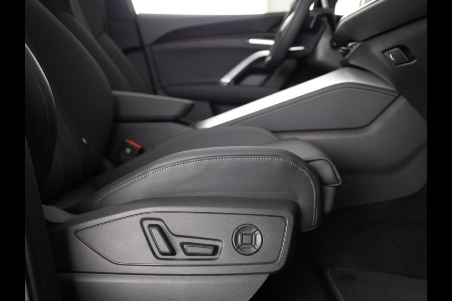 Audi Q5 2.0 TFSI e-hybrid quattro S edition Competition 367pk | Tech Plus Pakket | MMI experience pro | Glazen panoramadak | Tech plus | Privacy glas |
