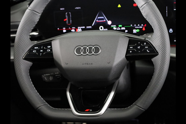 Audi Q5 2.0 TFSI e-hybrid quattro S edition Competition 367pk | Tech Plus Pakket | MMI experience pro | Glazen panoramadak | Tech plus | Privacy glas |