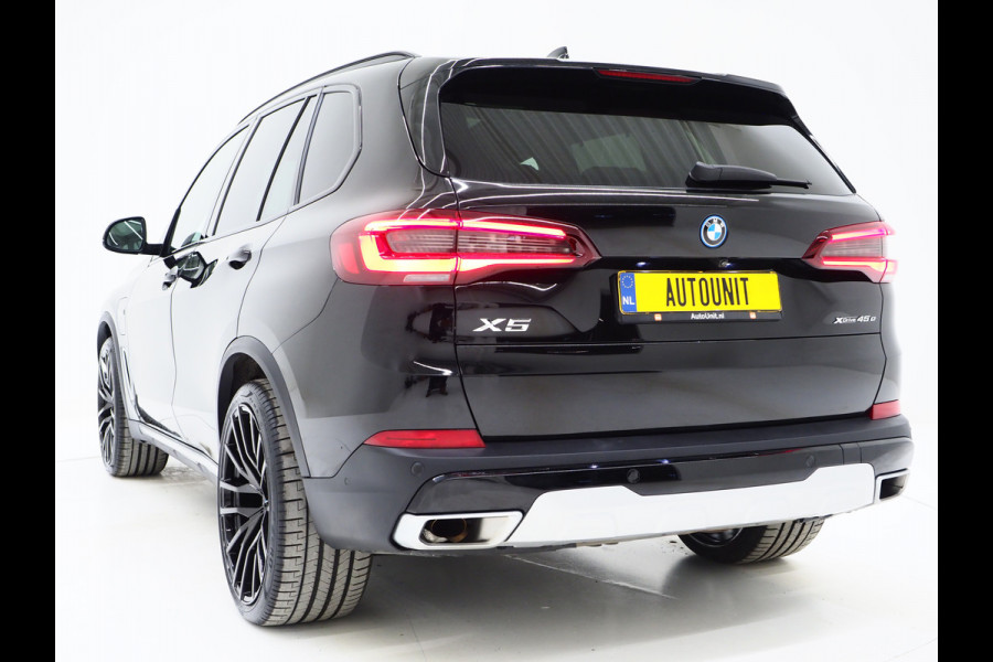 BMW X5 xDrive45e High Executive | Panoramadak | Luchtvering | Trekhaak | Camera | Adaptive Cruise | Carplay