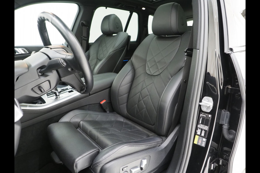 BMW X5 xDrive45e High Executive | Panoramadak | Luchtvering | Trekhaak | Camera | Adaptive Cruise | Carplay