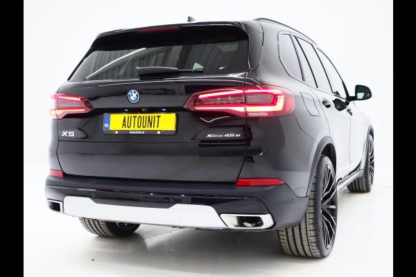 BMW X5 xDrive45e High Executive | Panoramadak | Luchtvering | Trekhaak | Camera | Adaptive Cruise | Carplay