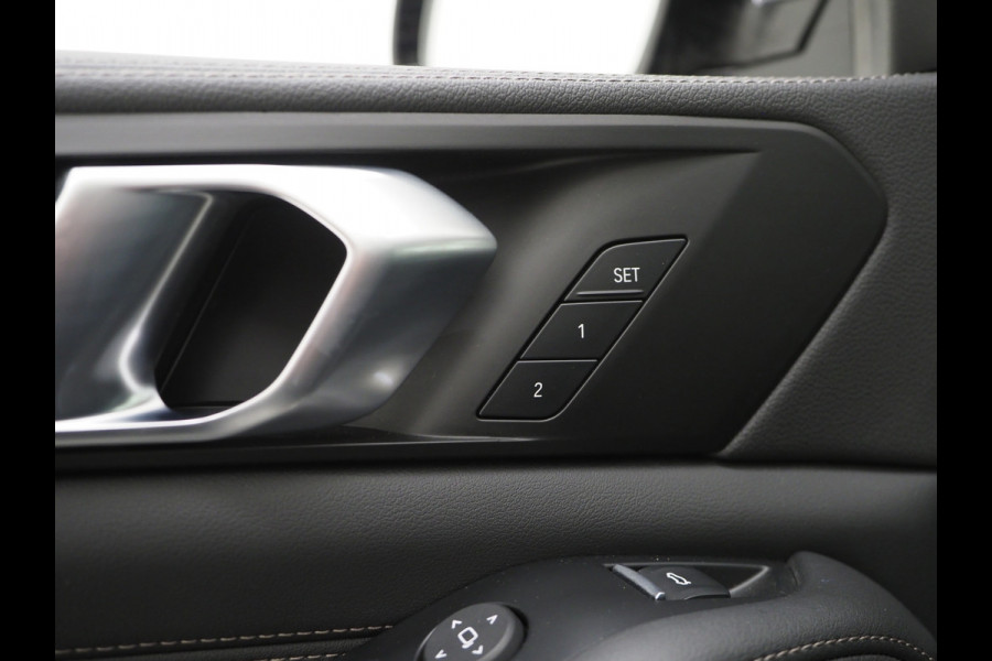 BMW X5 xDrive45e High Executive | Panoramadak | Luchtvering | Trekhaak | Camera | Adaptive Cruise | Carplay
