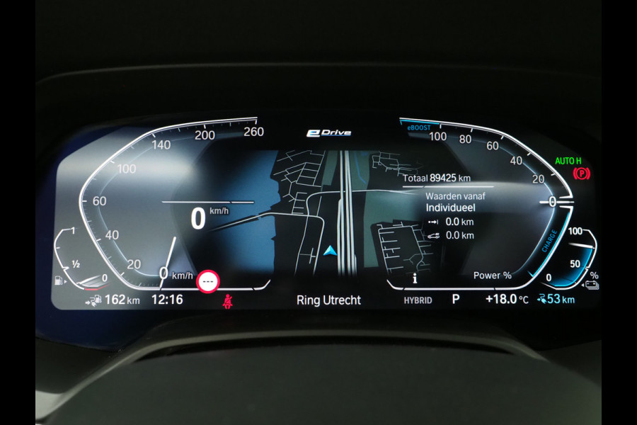 BMW X5 xDrive45e High Executive | Panoramadak | Luchtvering | Trekhaak | Camera | Adaptive Cruise | Carplay