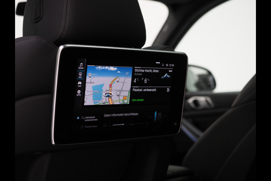 BMW X5 xDrive45e High Executive | Panoramadak | Luchtvering | Trekhaak | Camera | Adaptive Cruise | Carplay