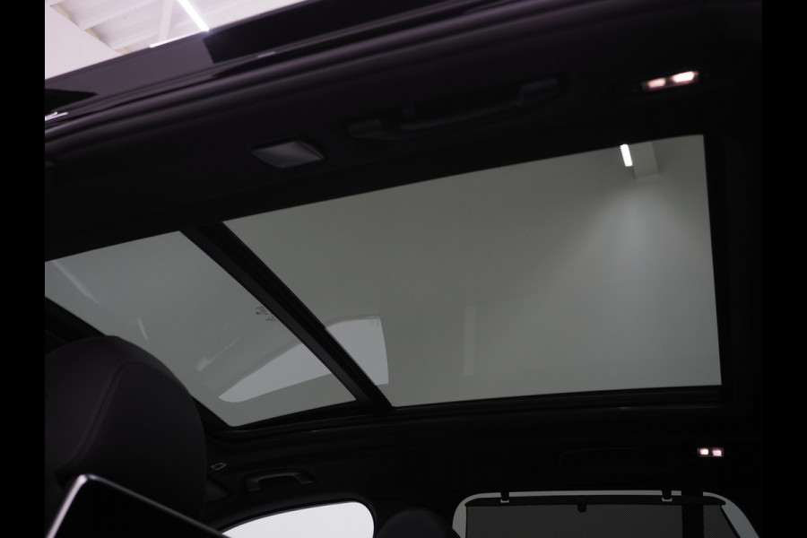 BMW X5 xDrive45e High Executive | Panoramadak | Luchtvering | Trekhaak | Camera | Adaptive Cruise | Carplay