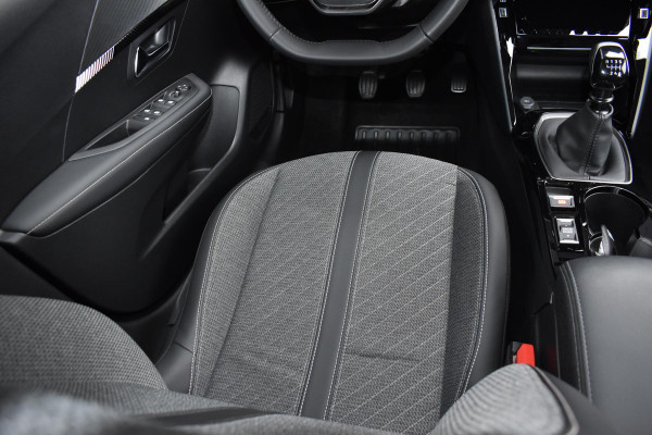 Peugeot 208 1.2 PureTech 100PK Allure Pack | 360 Camera | Navi | Adapt. Cruise | LED | Incl. garantie