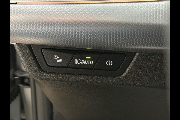 BMW X1 sDrive18i M SPORT | PANORAMA | PREMIUM PACK | ADAPT. CRUISE | KEYLESS ENTRY | STOELVERWARMING |