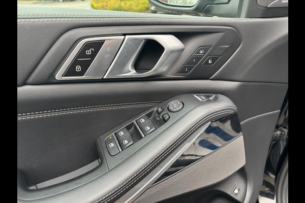 BMW X5 xDrive50e M-Sport PANORAMADAK HARMAN KARDON 360 CAMERA 22 INCH VELGEN LUCHTVERING