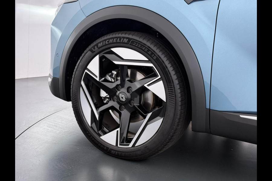 Renault Symbioz 1.6 E-Tech full hybrid 145 iconic 13.000KM!!| ADAPTIVE CRUISE| ELEK. STOELEN| ELEK. ACHTERKLEP| STOEL + STUURVERWARMING| CAMERA'S RONDOM| FABRIEKSGARANTIE RENAULT|