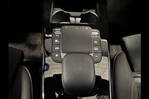 Mercedes-Benz CLA-Klasse 200 Business Solution AMG Automaat | Elektr. trekhaak | Full LED | Camera | Widescreen
