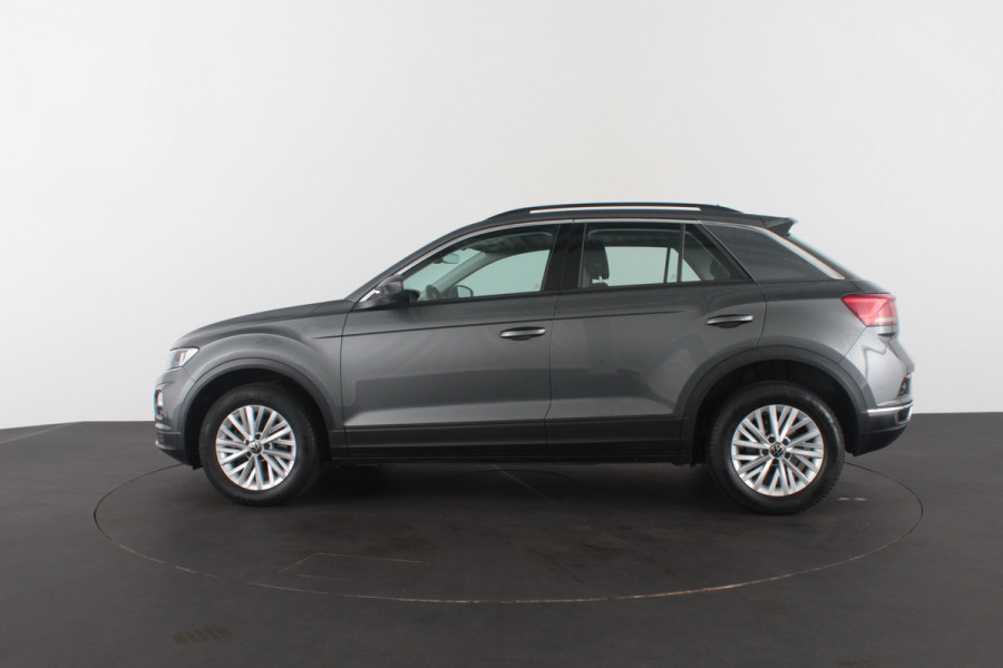 Volkswagen T-Roc 1.0 TSI Style > 110pk/Kleur Indium Grey/Parkeersensoren/navi/All season banden
