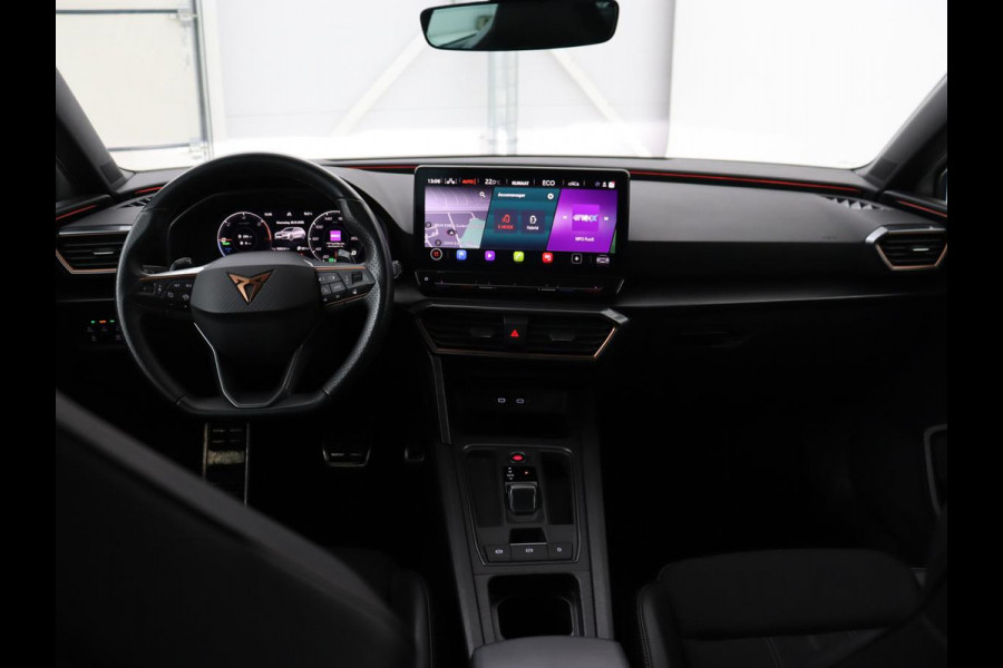 CUPRA Leon 1.4 e-Hybrid | Stoelverwarming | Camera | Carplay | Sfeerverlichting | Navigatie | Full LED | Sportstoelen | Half leder | PHEV | Plug In