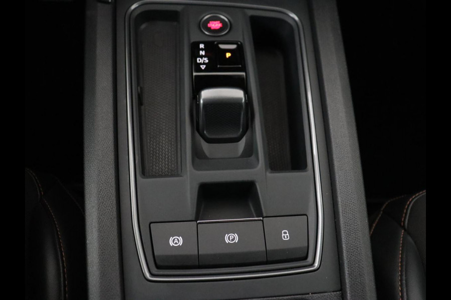 CUPRA Leon 1.4 e-Hybrid | Stoelverwarming | Camera | Carplay | Sfeerverlichting | Navigatie | Full LED | Sportstoelen | Half leder | PHEV | Plug In