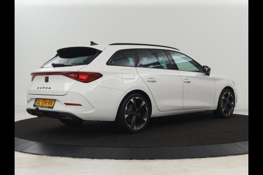 CUPRA Leon 1.4 e-Hybrid | Stoelverwarming | Camera | Carplay | Sfeerverlichting | Navigatie | Full LED | Sportstoelen | Half leder | PHEV | Plug In
