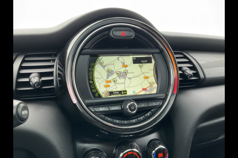 MINI Cooper 1.5 136pk Navi Clima Cruise Pano.dak 5-Deurs Pepper Business