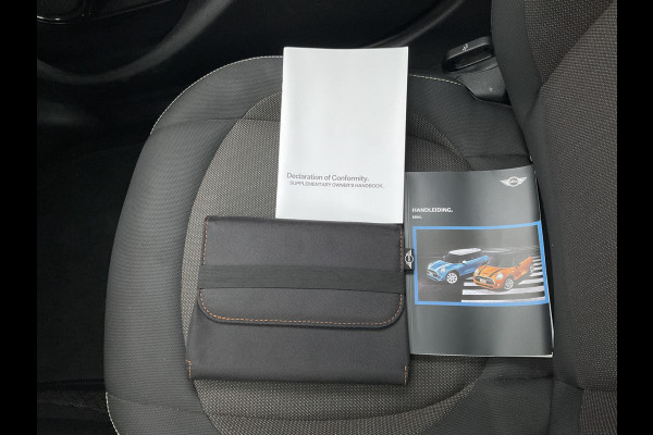 MINI Cooper 1.5 136pk Navi Clima Cruise Pano.dak 5-Deurs Pepper Business