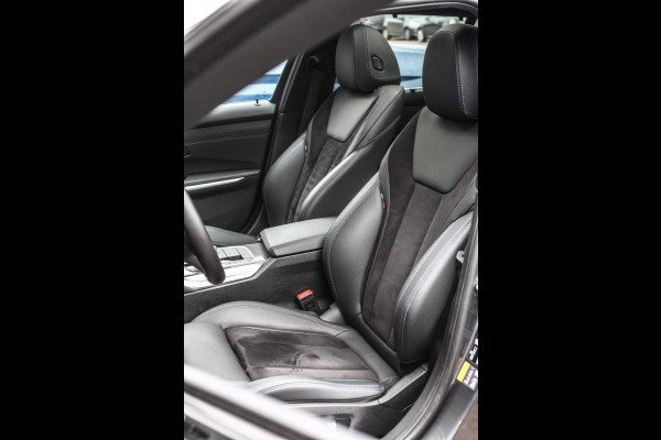 BMW 3 Serie Touring 330e xDrive M-Sport *Pano*H/K*Head-Up*Comforttoegang*