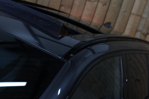 BMW 3 Serie Touring 330e xDrive M-Sport *Pano*H/K*Head-Up*Comforttoegang*