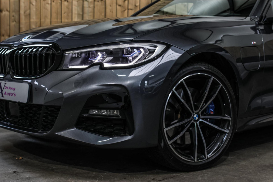 BMW 3 Serie Touring 330e xDrive M-Sport *Pano*H/K*Head-Up*Comforttoegang*