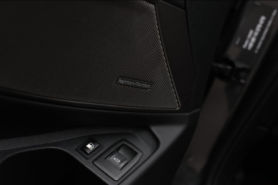 BMW 3 Serie Touring 330e xDrive M-Sport *Pano*H/K*Head-Up*Comforttoegang*