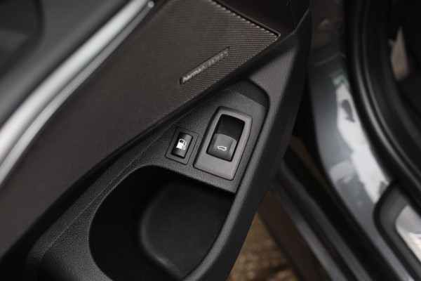 BMW 3 Serie Touring 330e xDrive M-Sport *Pano*H/K*Head-Up*Comforttoegang*