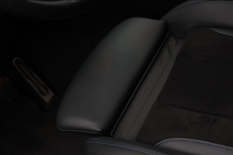 BMW 3 Serie Touring 330e xDrive M-Sport *Pano*H/K*Head-Up*Comforttoegang*