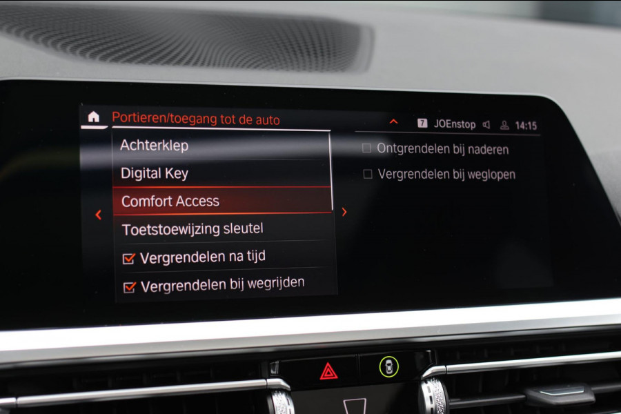 BMW 3 Serie Touring 330e xDrive M-Sport *Pano*H/K*Head-Up*Comforttoegang*