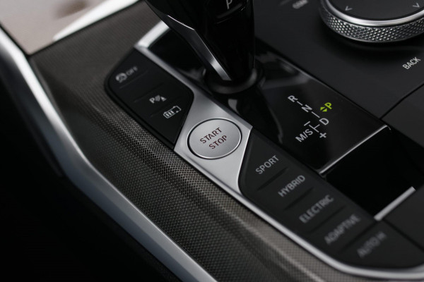 BMW 3 Serie Touring 330e xDrive M-Sport *Pano*H/K*Head-Up*Comforttoegang*