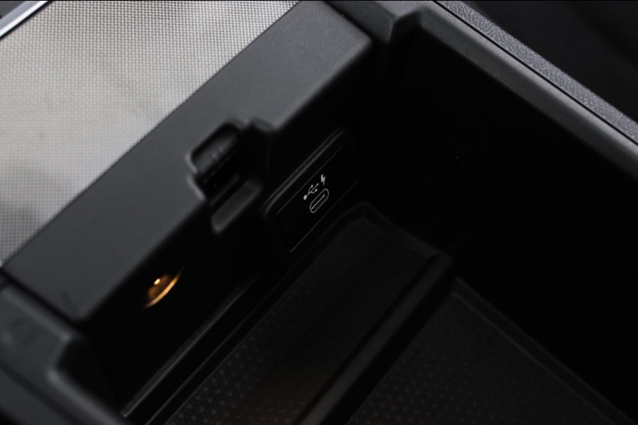 BMW 3 Serie Touring 330e xDrive M-Sport *Pano*H/K*Head-Up*Comforttoegang*