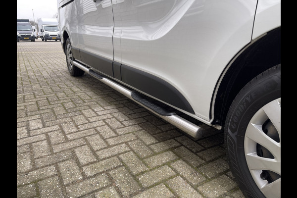 Renault Trafic 2.0 dCi 120pk T29 L2H1 Work Edition / vaste prijs rijklaar € 14.950 ex btw / lease vanaf € 252 / imperial / cruise / airco / navigatie / sidebars / euro 6