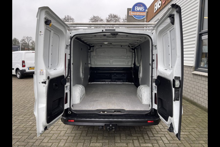 Renault Trafic 2.0 dCi 120pk T29 L2H1 Work Edition / vaste prijs rijklaar € 14.950 ex btw / lease vanaf € 252 / imperial / cruise / airco / navigatie / sidebars / euro 6