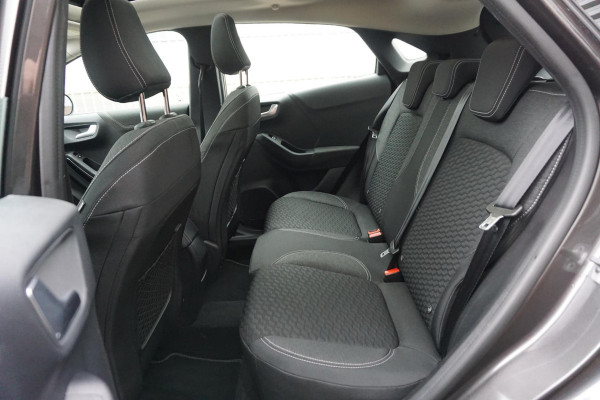 Ford Puma 1.0 125PKEcoB. Hybrid Titanium/Winterpack/Panodak/ B&O geluidsinstallatie/Trekhaak/All-Seasonbanden.